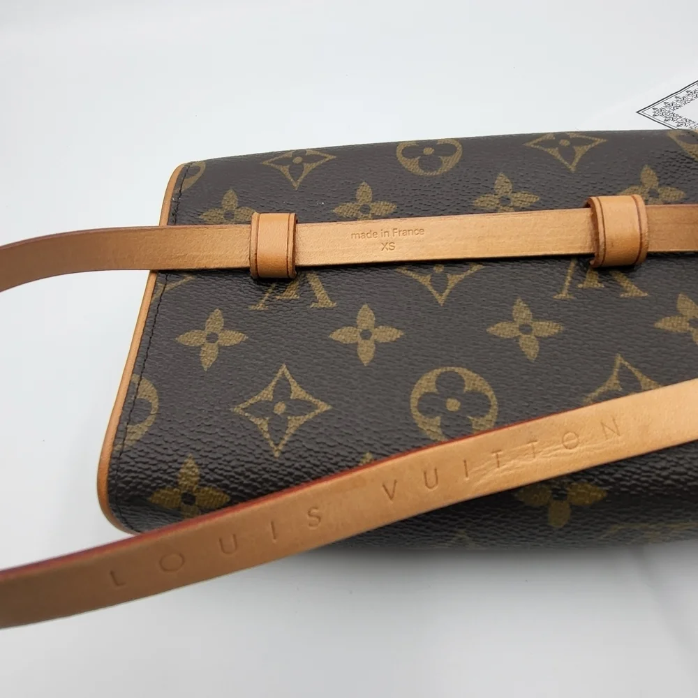 LOUIS VUITTON Pochette Florentine Monogram Canvas Belt Bag..Authentic w/COA..